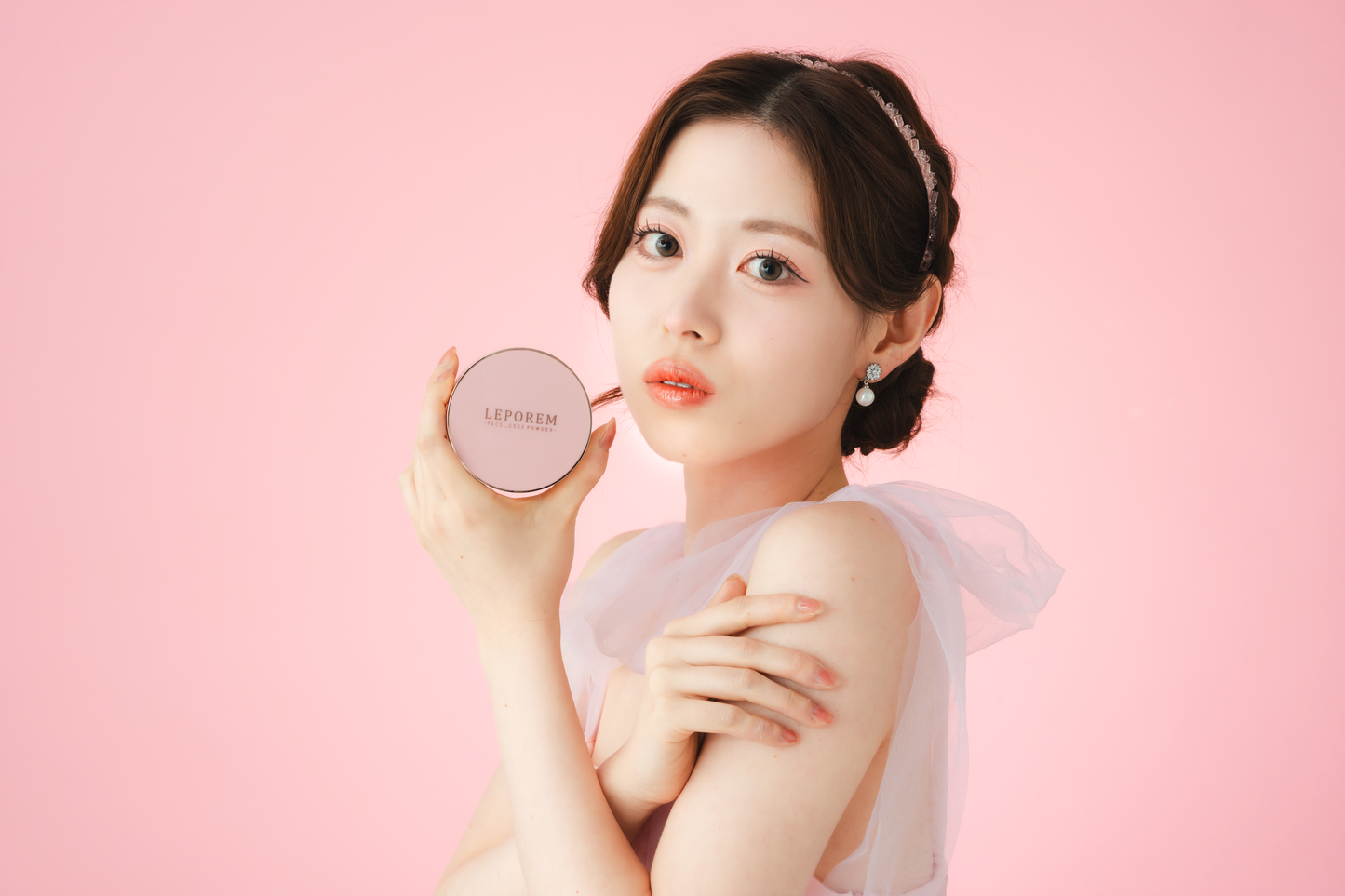 ルポレムフェイスルースパウダー　LP01